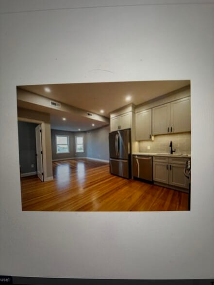 Building Photo - 663 Columbia Rd