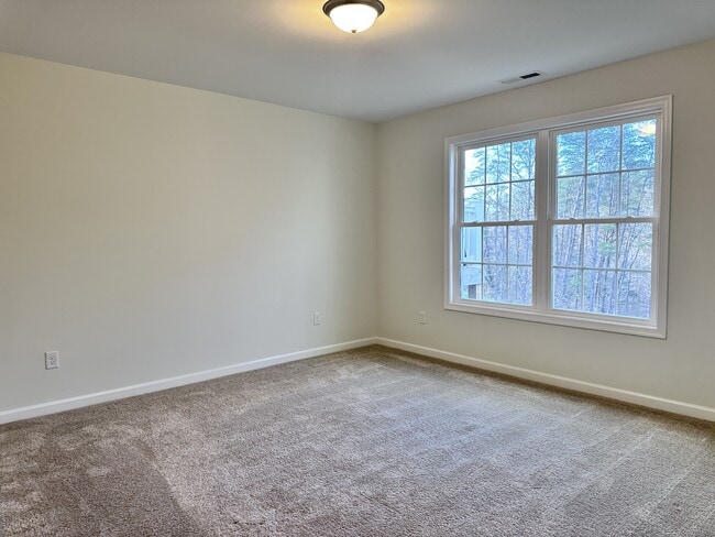 Building Photo - 14 Jackmia Way