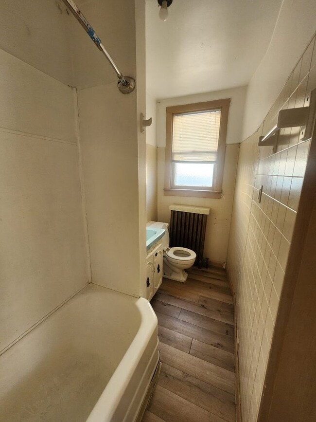 Building Photo - 217 S 8th St