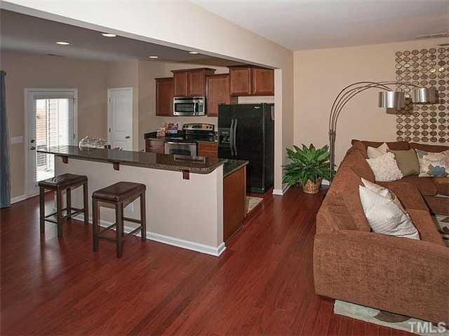 Building Photo - 2147 Sunny Cove Dr