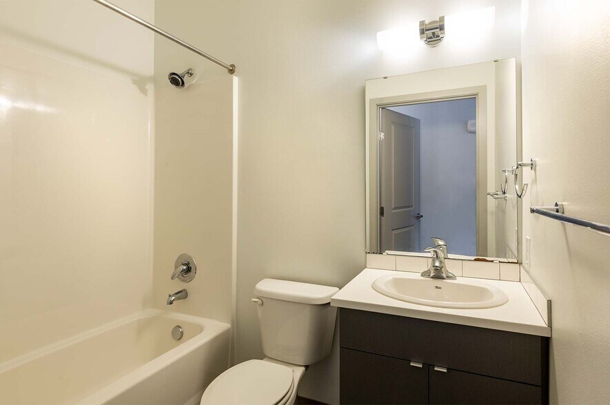 Interior Photo - Minnie Flats