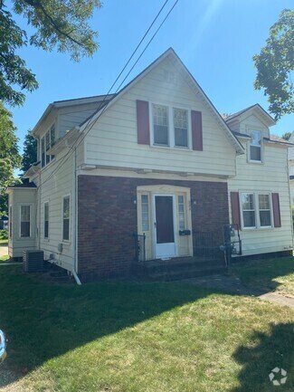 Building Photo - 236 E Allegan St