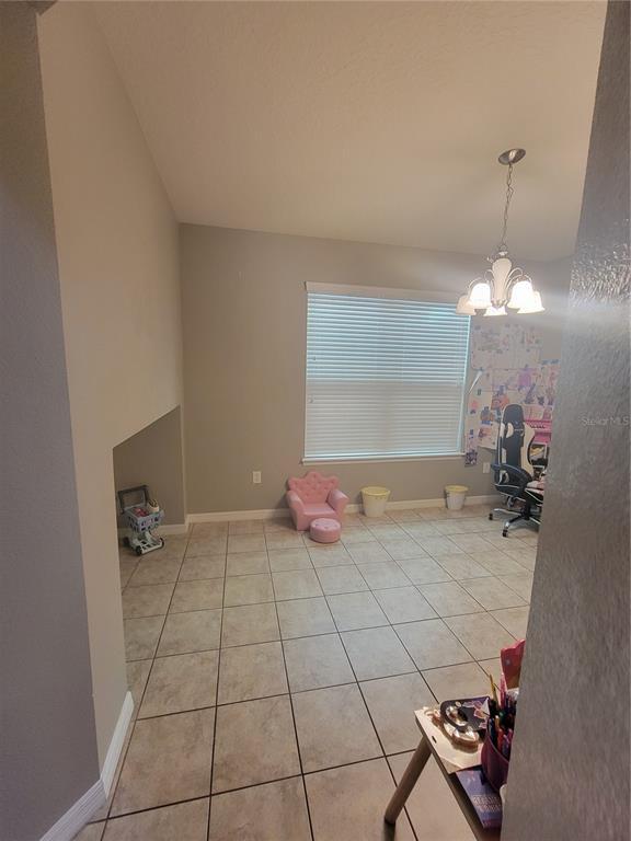 Building Photo - 12030 Silverlake Park Dr