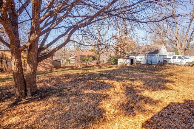 Building Photo - COMING SOON: Charming Bungalow with Spacious Living & with Modern Finishes!