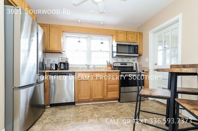 Building Photo - 3021 Sourwood Rd