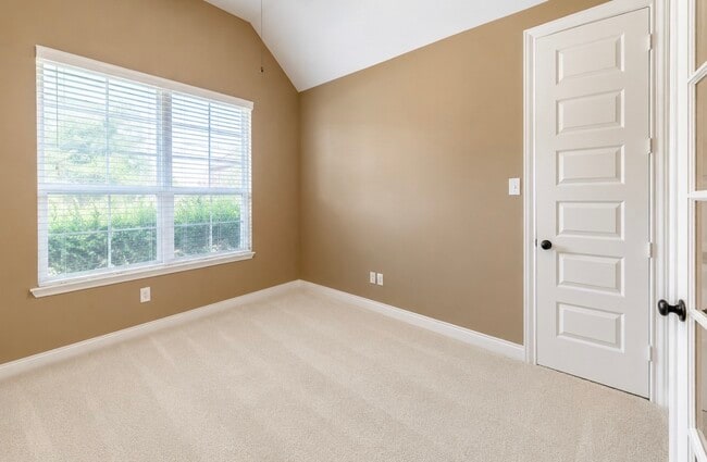 Building Photo - 4607 Rockton Hills Ln