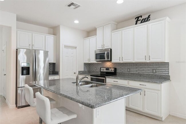 Building Photo - 3520 Sagamore Ln