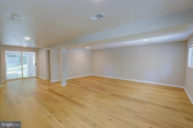 Building Photo - 6306 Rockhurst Rd