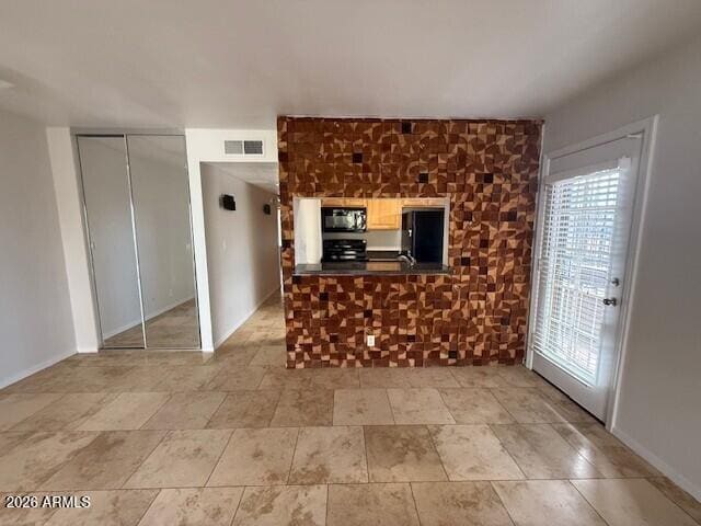 Building Photo - 14203 N 19th Ave