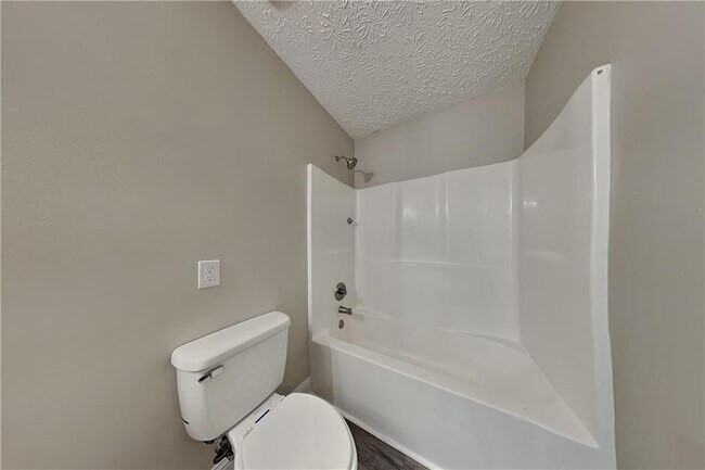 Building Photo - 990 Golden Meadows Ln