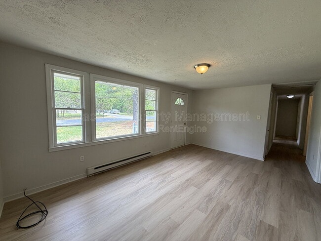 Building Photo - 7258 Twin Cedars Dr