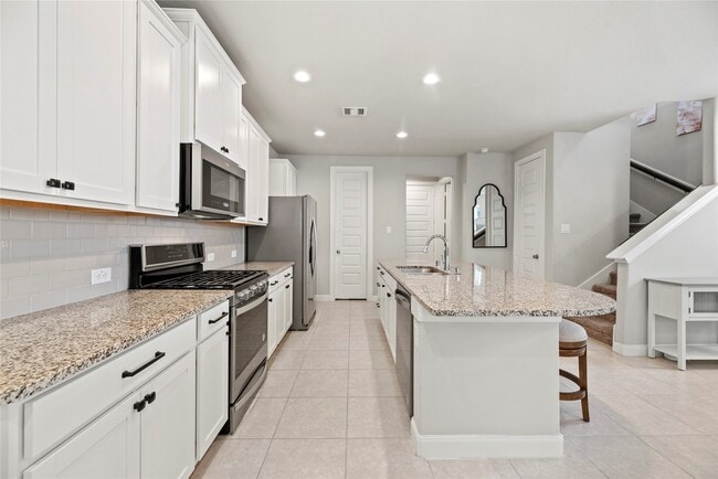 Building Photo - 3104 Planters Peak Dr
