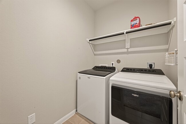 Building Photo - 3118 Cloud Forest Ln