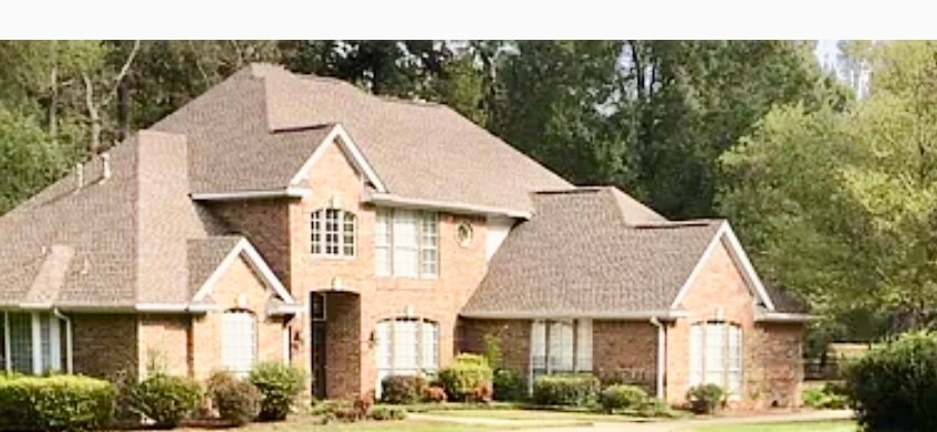 Building Photo - 3 Hillcrest Ln