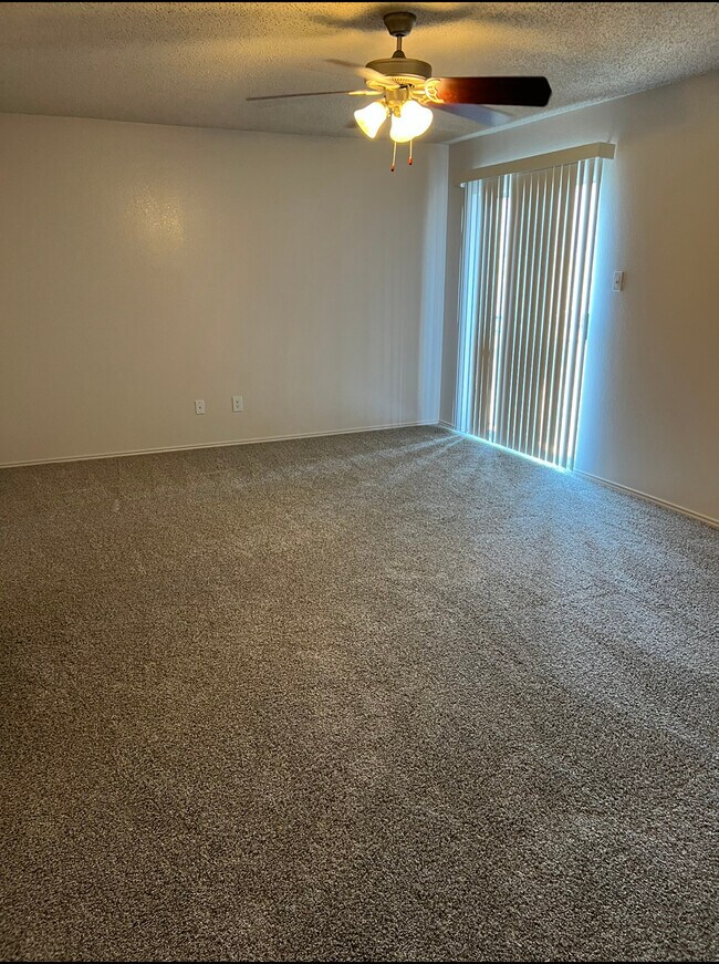 Building Photo - 5962 Westcreek Dr