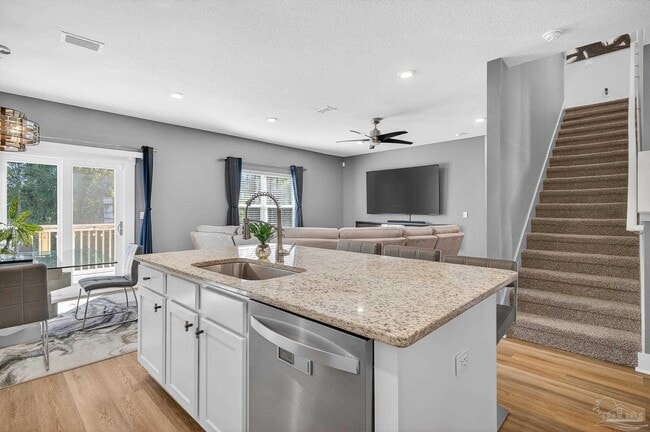 Building Photo - 6076 Rutherford Lp