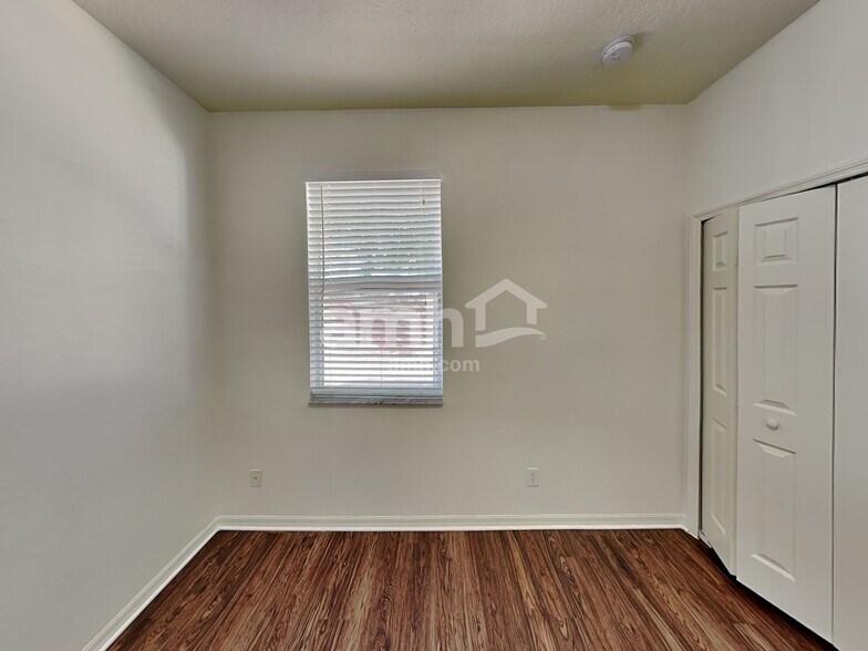 Building Photo - 513 Spring Leap Cir