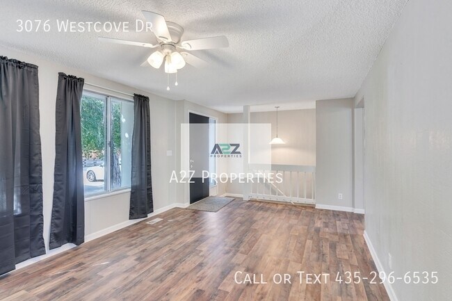 Building Photo - 3076 Westcove Dr