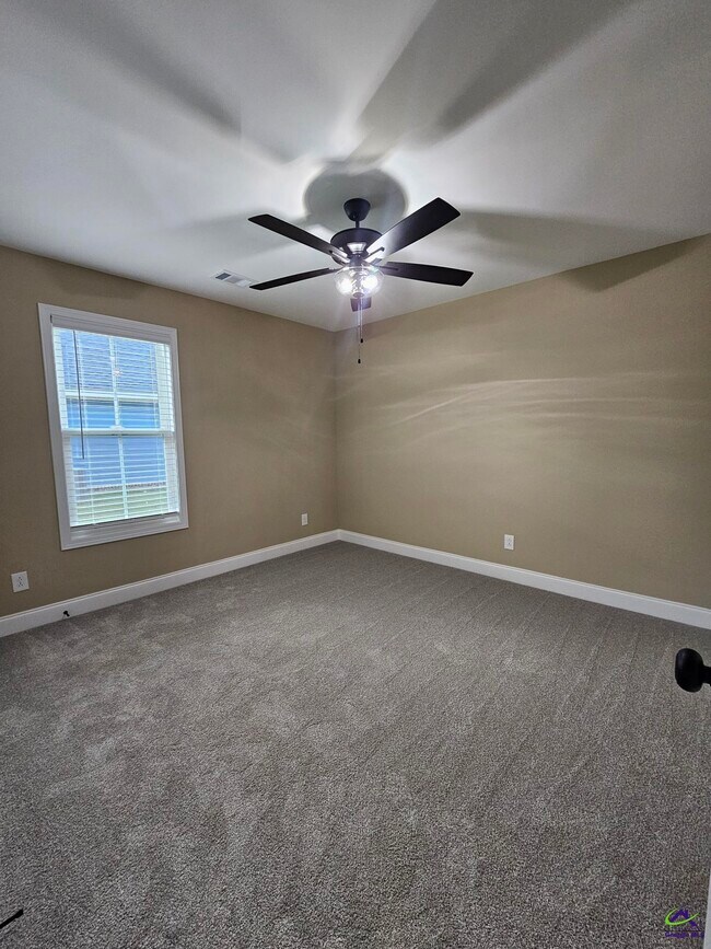 Building Photo - 107 Nash Ct