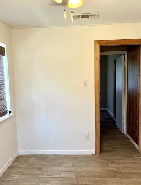 Building Photo - 307 W Broadmore Ave