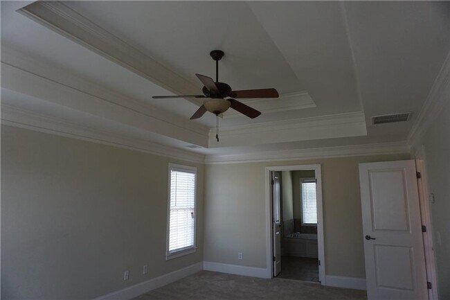 Building Photo - 2597 Stone Manor Dr NE