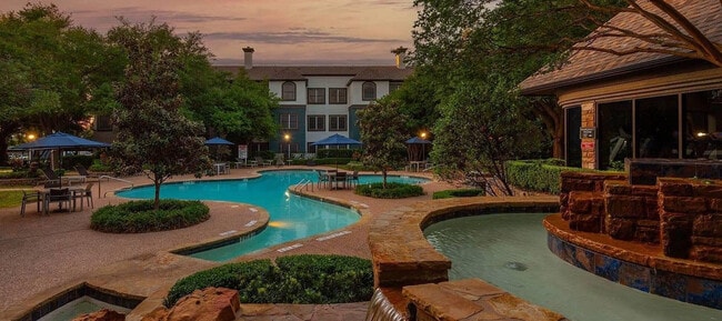 Building Photo - 12100 Metric Blvd