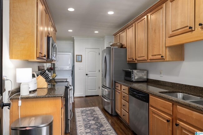 Building Photo - 1305 31st St S