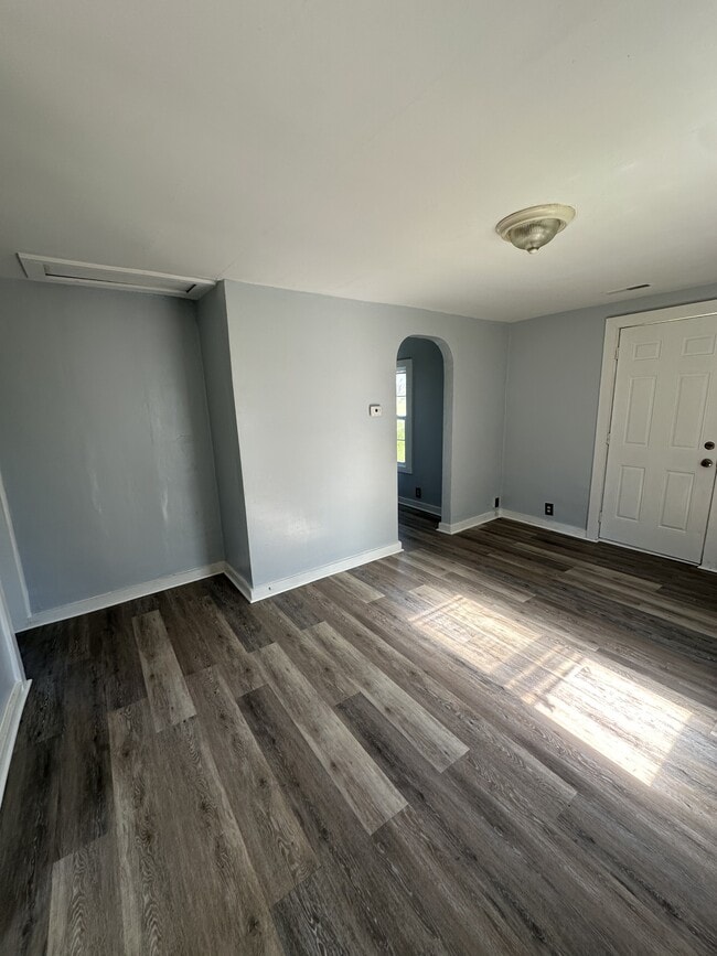 Building Photo - 3201 W 26th St