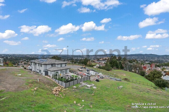 Building Photo - 24518 Karina St