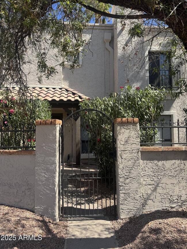 Primary Photo - 4813 N 73rd St