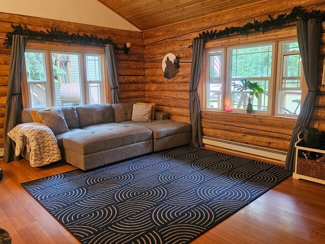 Building Photo - 2840 Horseshoe Way