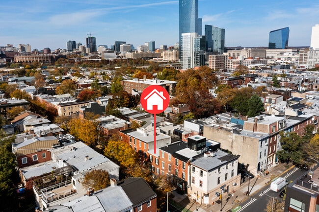 Building Photo - 2207 Lombard St