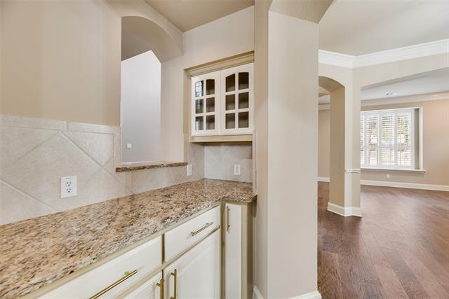 Building Photo - 15127 Springwood Dr