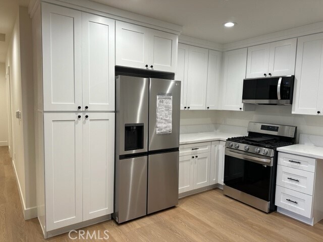 Building Photo - 1155 N Currier Ave