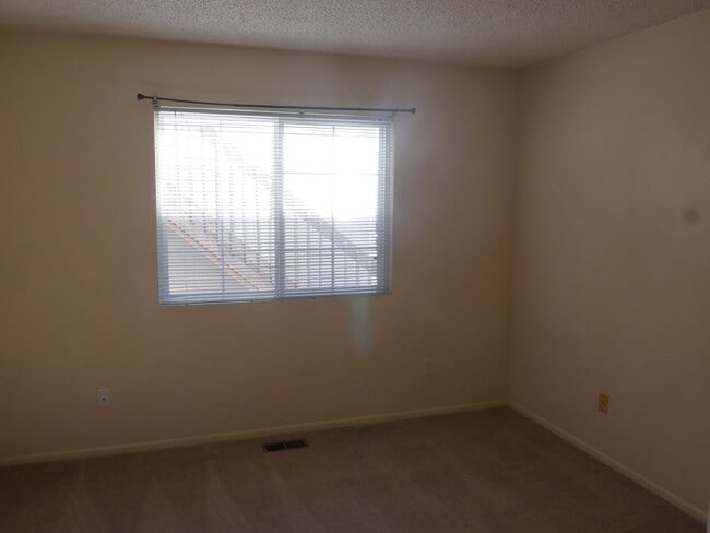 Building Photo - 735 Manitou Blvd