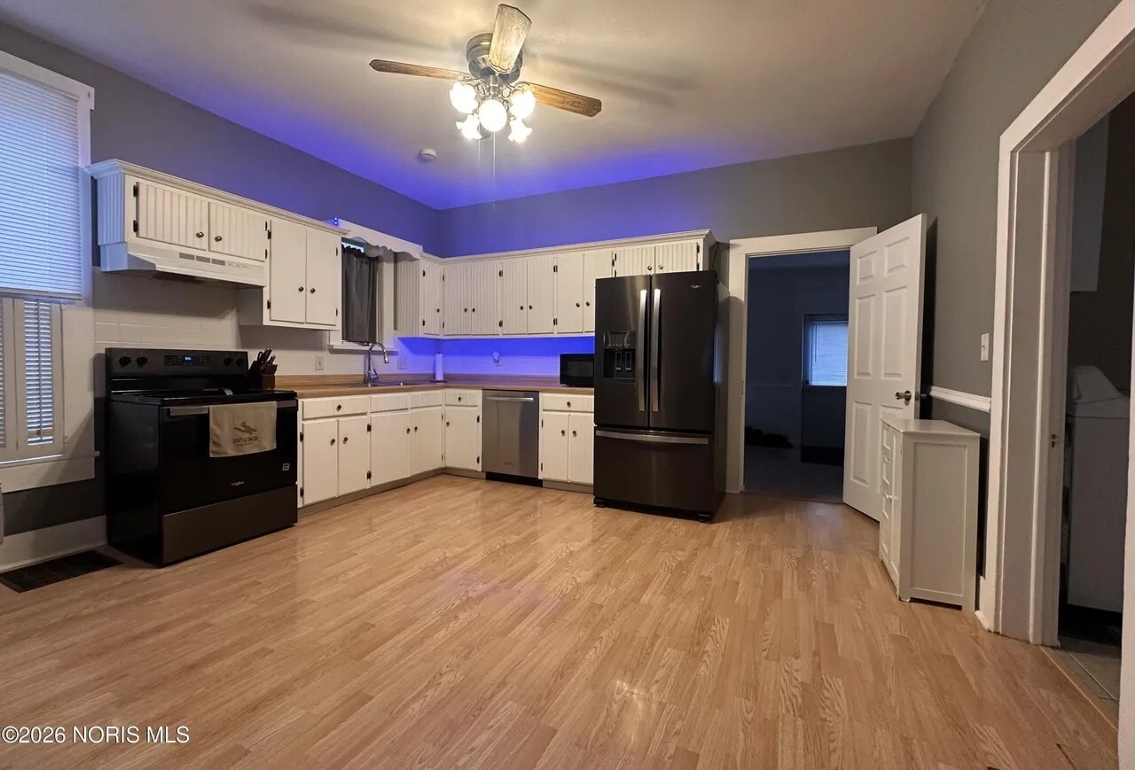 Building Photo - 320 W Lima St