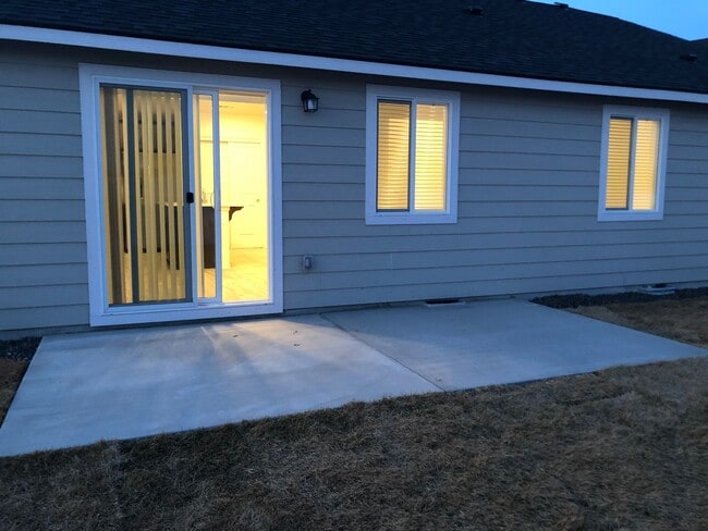 Building Photo - New Construction Home In Mae Valley
