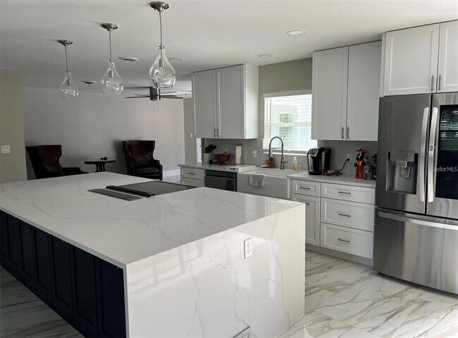 Building Photo - 1420 Lyndale Blvd