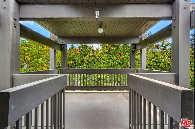 Building Photo - 7742 Redlands St