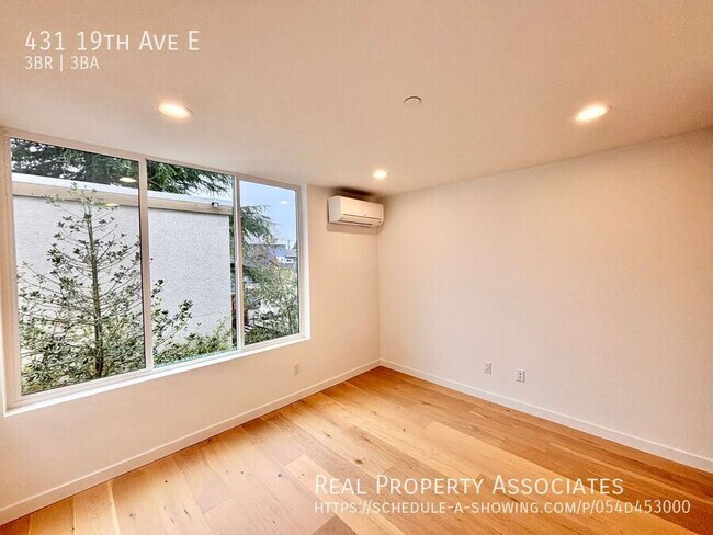 Building Photo - 431 19th Ave E