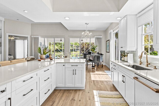 Building Photo - 4983 Garden Dr
