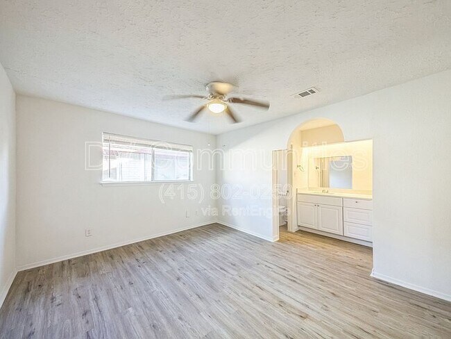 Building Photo - 5314 Straight Arrow Dr