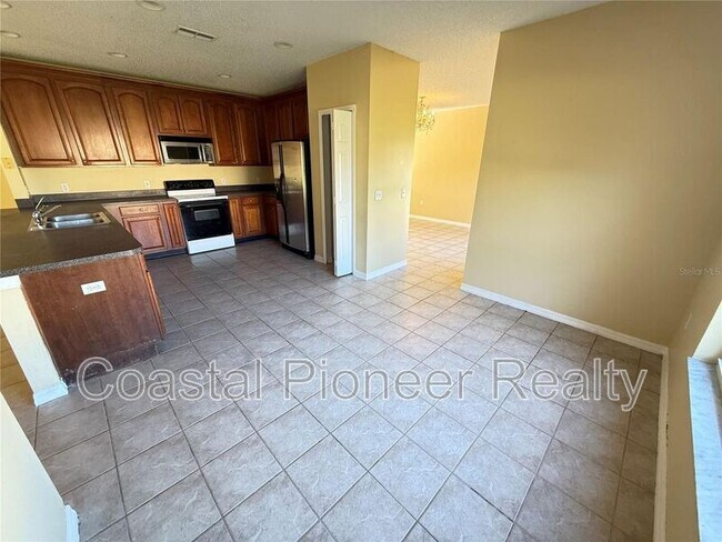 Building Photo - 4554 Ficus Tree Rd