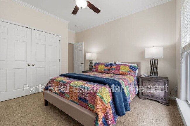 Building Photo - 3809 Stoneybrook Dr