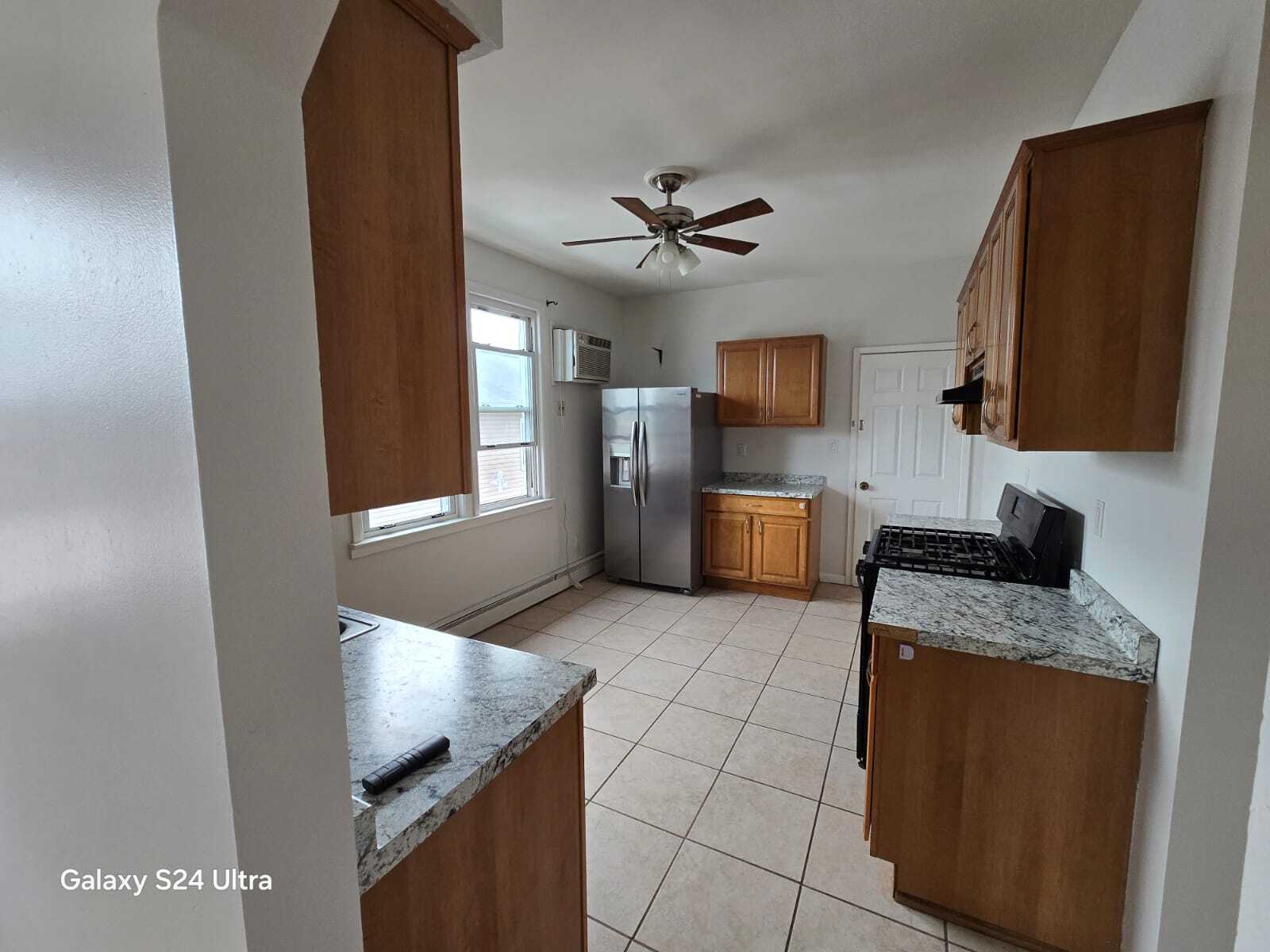 Building Photo - 133 William St