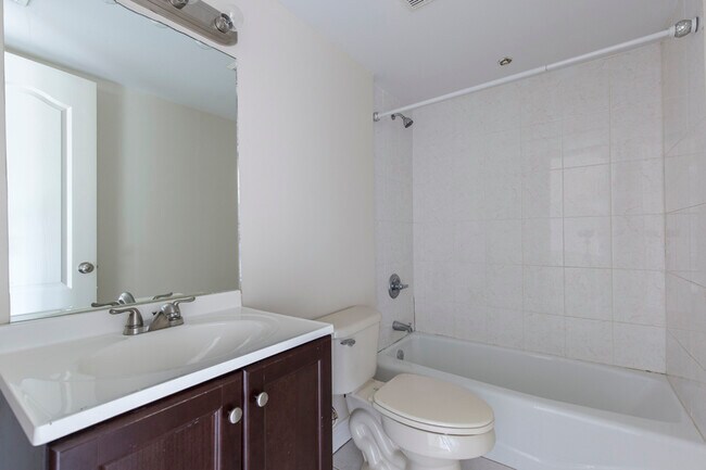 Building Photo - 2314 E 25th St