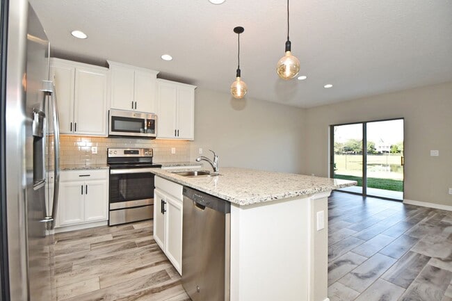 Building Photo - 12163 Water Poppy Ct
