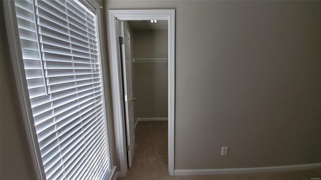 Building Photo - 9101 Hanston Pl