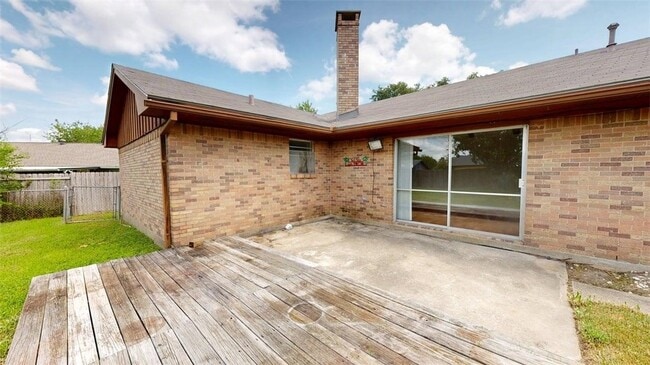 Building Photo - 302 Laurel St