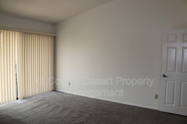 Building Photo - 45346 Driftwood Dr